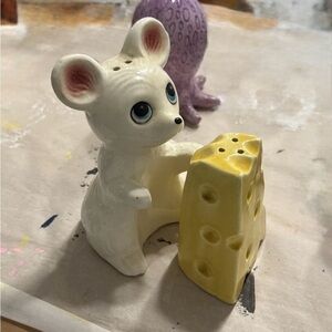 White Mouse with Yellow Cheese salt and pepper shakers set